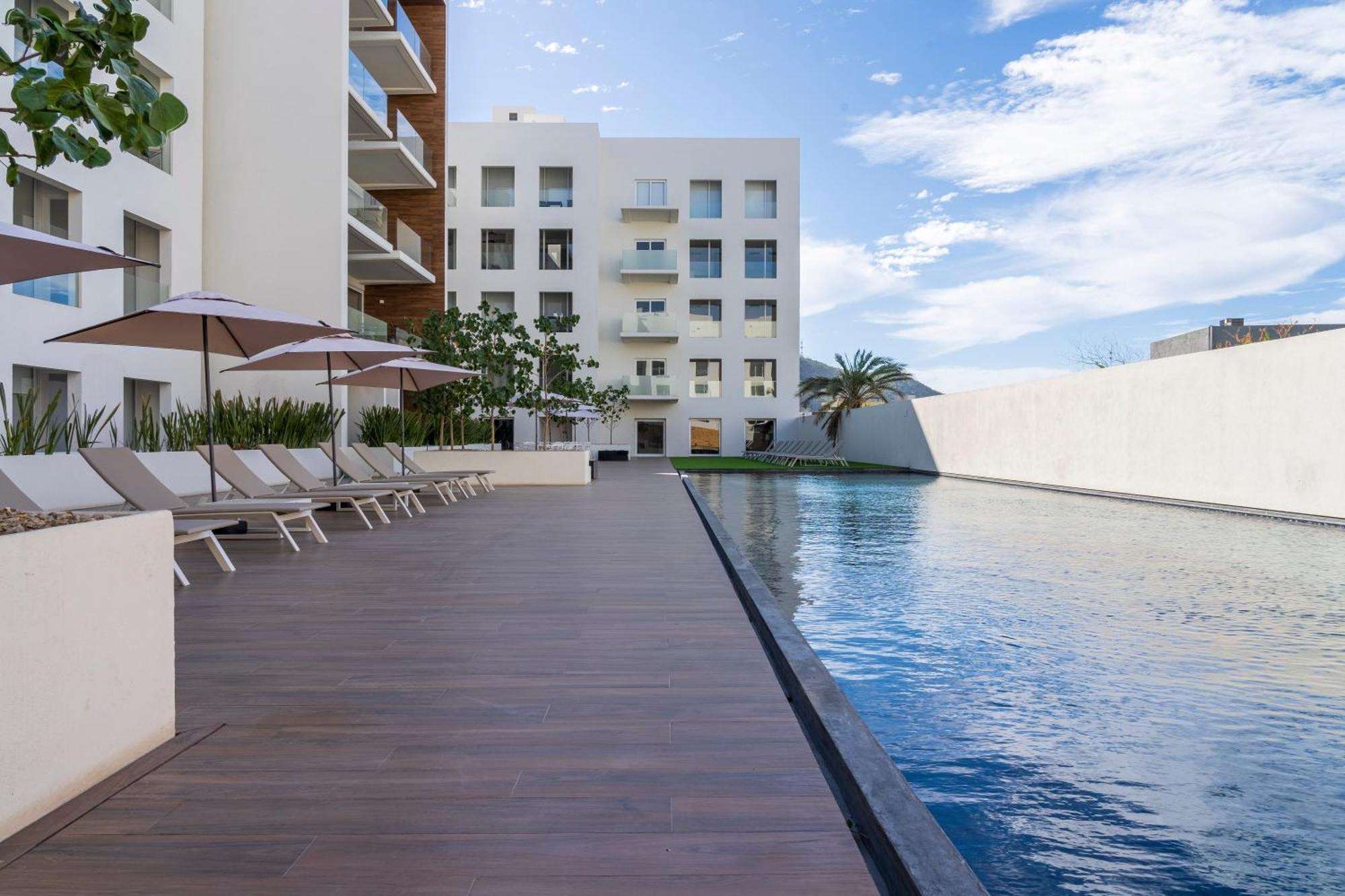Luxury Apartment With Pool And Jacuzzi On Terrace In Medano Cabo San Lucas Bagian luar foto